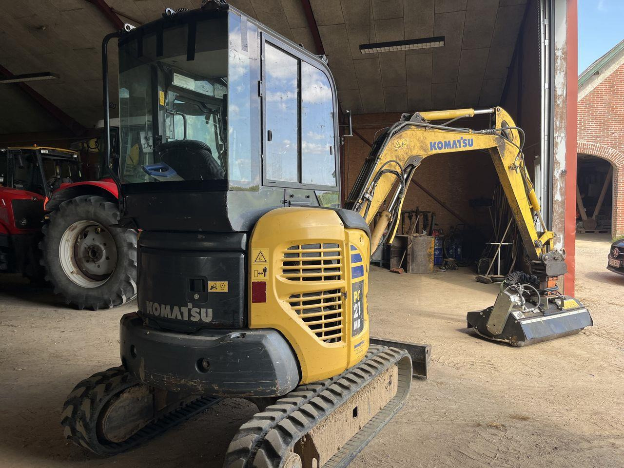 Komatsu PC27MR-2 - Mini pelle: photos 2 Komatsu PC27MR-2 - Mini pelle: photos 2