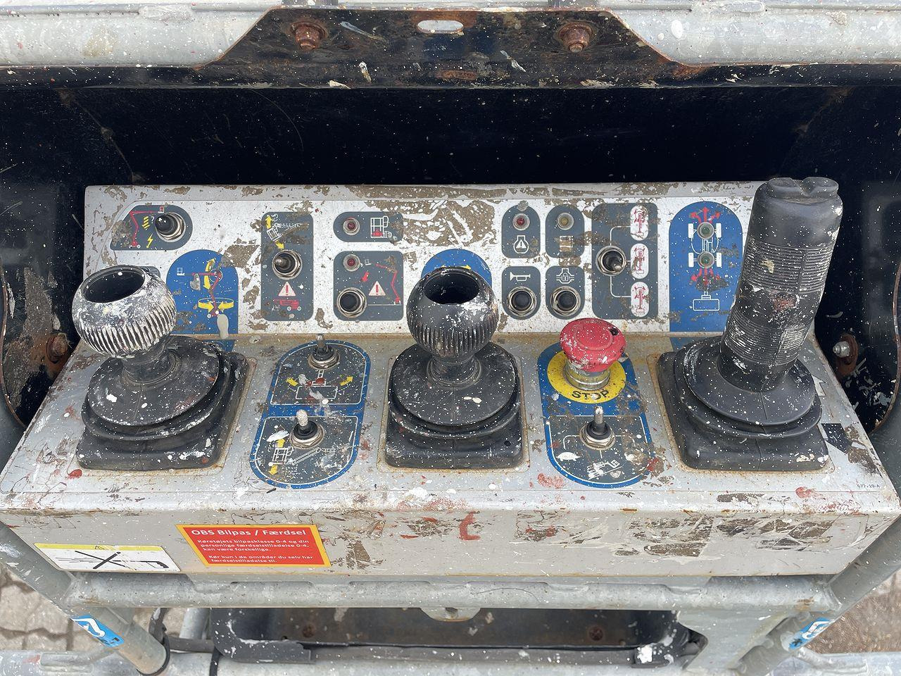 Manitou 160ATJ RC - Nacelle articulée: photos 3 Manitou 160ATJ RC - Nacelle articulée: photos 3