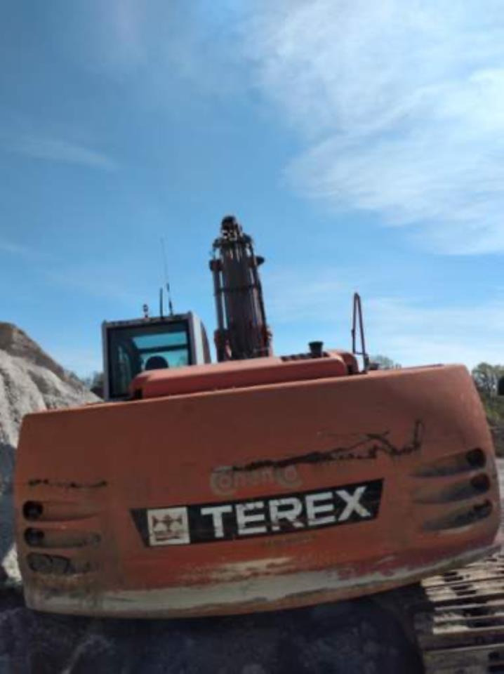 Terex TC240LC - Pelle sur chenille: photos 3 Terex TC240LC - Pelle sur chenille: photos 3