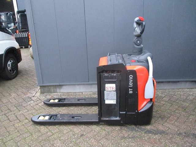 BT LPE 200 - Transpalette: photos 2 BT LPE 200 - Transpalette: photos 2
