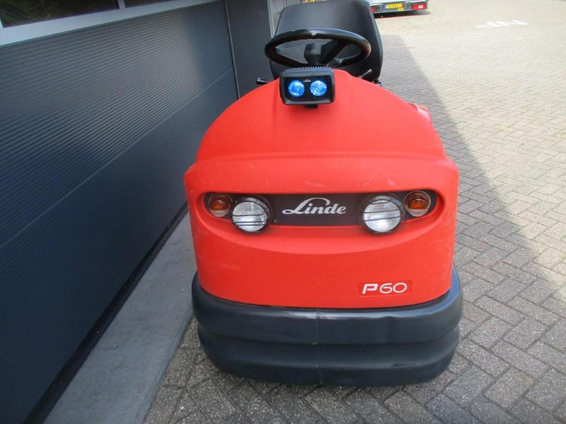 Linde P 60 - Chariot tracteur: photos 5 Linde P 60 - Chariot tracteur: photos 5