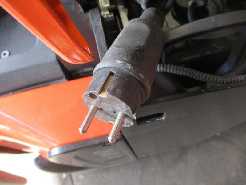 Toyota LPE200 - Transpalette: photos 5 Toyota LPE200 - Transpalette: photos 5