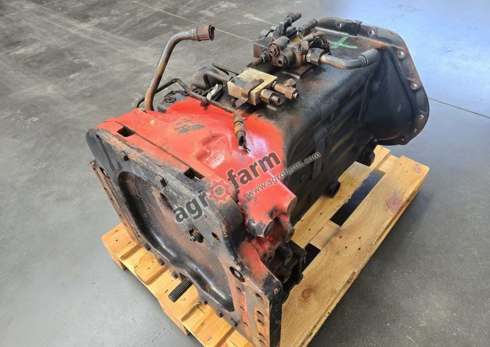 Skrzynia biegów McCormick MTX 155 - Boîte de vitesse: photos 3 Skrzynia biegów McCormick MTX 155 - Boîte de vitesse: photos 3