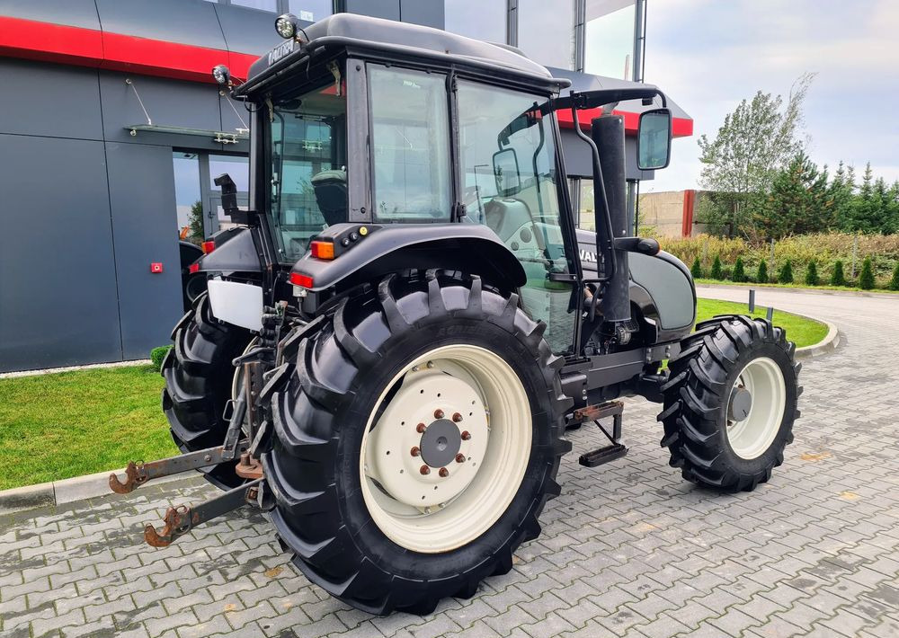 Valtra A93 - Tracteur agricole: photos 4 Valtra A93 - Tracteur agricole: photos 4