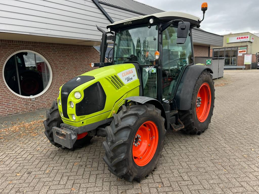 Claas Atos 230 - Tracteur agricole: photos 1 Claas Atos 230 - Tracteur agricole: photos 1