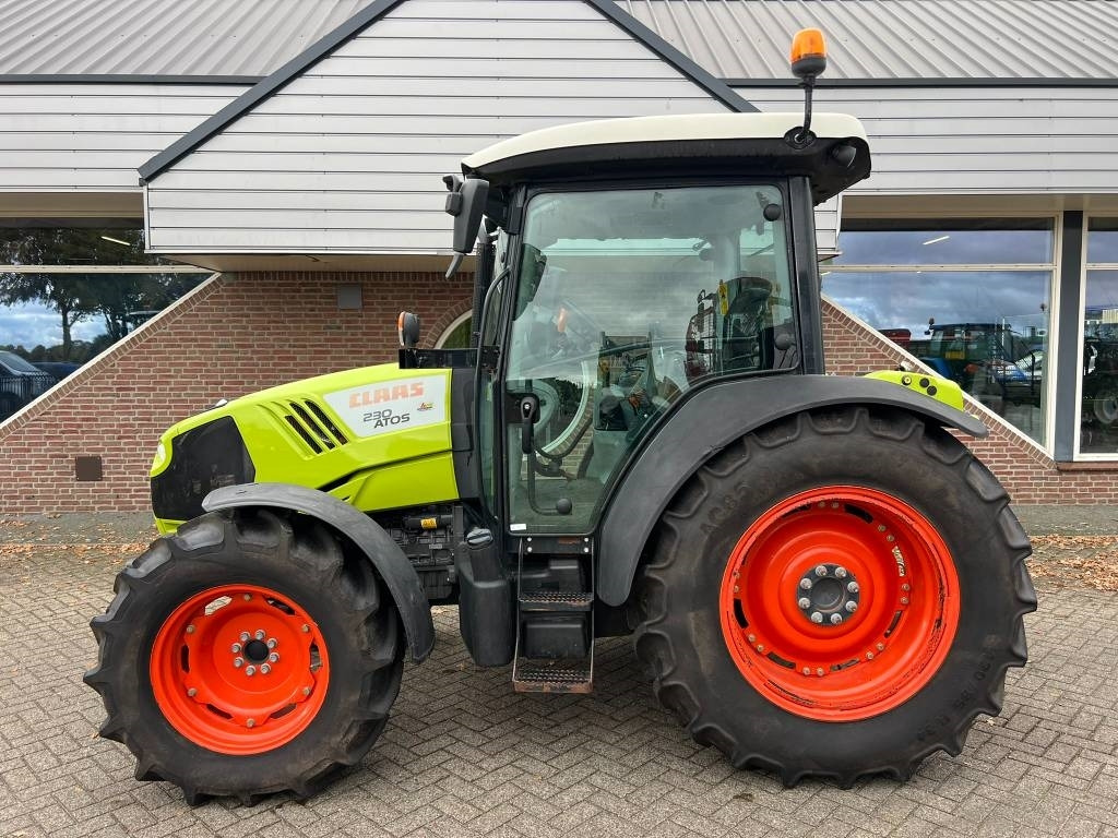 Claas Atos 230 - Tracteur agricole: photos 2 Claas Atos 230 - Tracteur agricole: photos 2