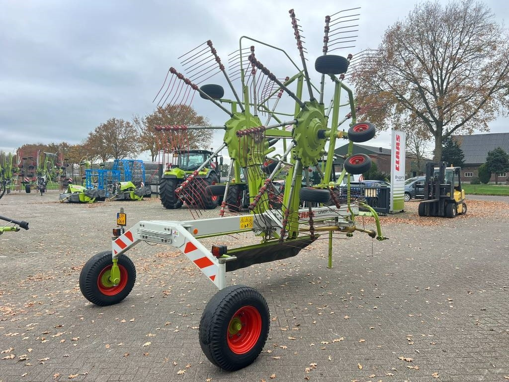 Claas Liner 780 Profil - Faneuse: photos 5 Claas Liner 780 Profil - Faneuse: photos 5