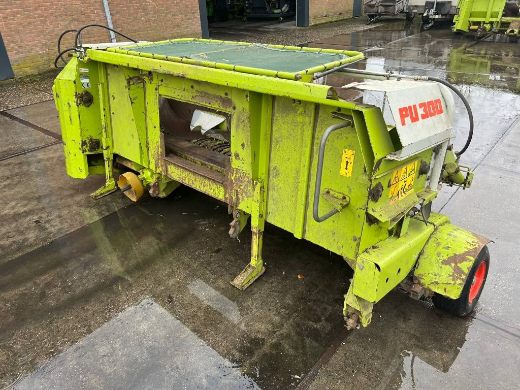 Claas PU 300 Gras pickup - Accessoire aux ensileuses: photos 4 Claas PU 300 Gras pickup - Accessoire aux ensileuses: photos 4