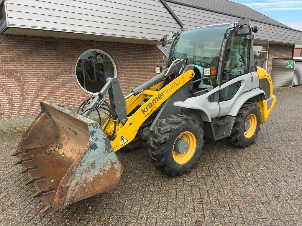 Kramer 380 shovel - Chargeuse sur pneus: photos 1 Kramer 380 shovel - Chargeuse sur pneus: photos 1