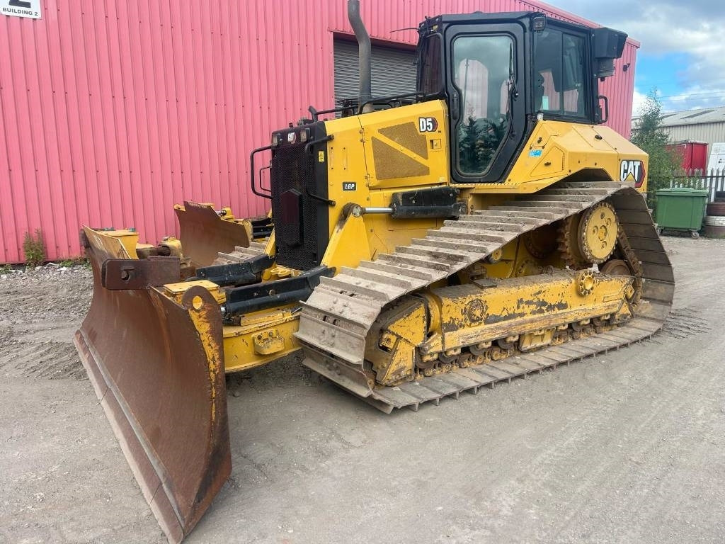 CAT D 5 LGP - Bulldozer: photos 2 CAT D 5 LGP - Bulldozer: photos 2