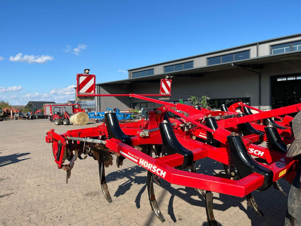 Horsch Terrano 4FX - Bineuse: photos 3 Horsch Terrano 4FX - Bineuse: photos 3