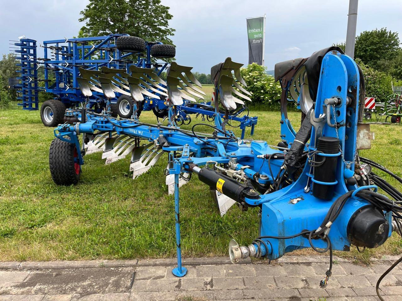 Lemken Juwel 8 V T 5 + 1 L 100 TurnControl - Charrue: photos 3 Lemken Juwel 8 V T 5 + 1 L 100 TurnControl - Charrue: photos 3
