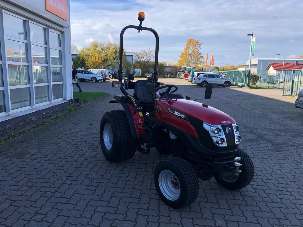 Solis 26 6+2 Tiger - Tracteur agricole: photos 3 Solis 26 6+2 Tiger - Tracteur agricole: photos 3