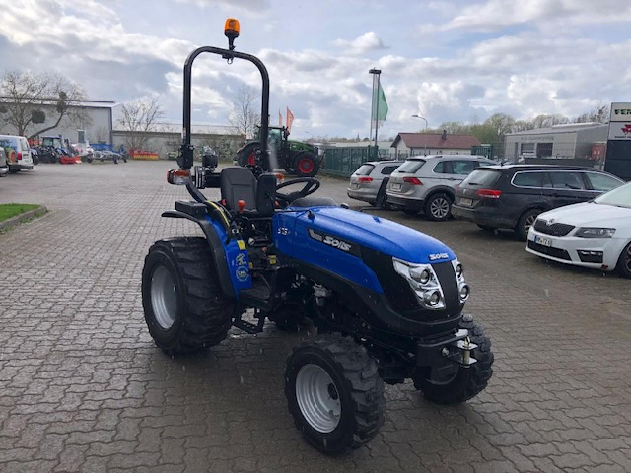 Solis 26+ Seitenschalter - Tracteur agricole: photos 3 Solis 26+ Seitenschalter - Tracteur agricole: photos 3