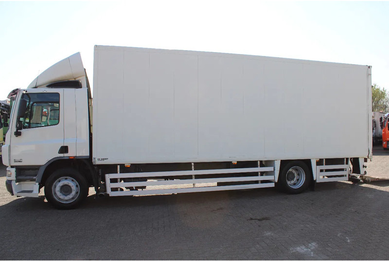 DAF CF 75.250 + LIFT - Camion fourgon: photos 4 DAF CF 75.250 + LIFT - Camion fourgon: photos 4