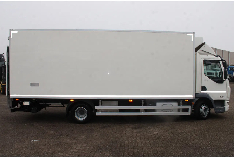 DAF LF 210 + EURO 6 + LIFT - Camion frigorifique: photos 2 DAF LF 210 + EURO 6 + LIFT - Camion frigorifique: photos 2