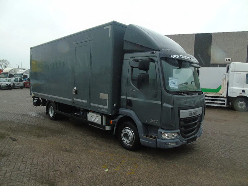 DAF LF 220 + euro 6 + lift + 12T - Camion fourgon: photos 2 DAF LF 220 + euro 6 + lift + 12T - Camion fourgon: photos 2