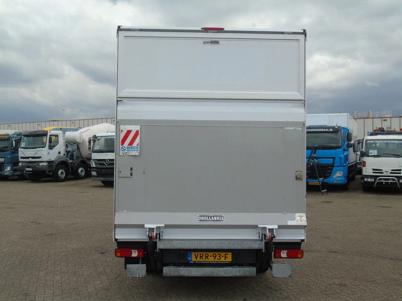 Iveco Daily 40 C18 + LIFT - Fourgon grand volume: photos 4 Iveco Daily 40 C18 + LIFT - Fourgon grand volume: photos 4