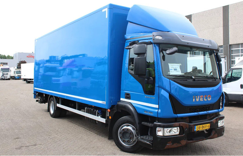 Iveco Eurocargo 120E18 + LIFT + EURO 6 + 2 PIECES IN STOCK - Camion fourgon: photos 2 Iveco Eurocargo 120E18 + LIFT + EURO 6 + 2 PIECES IN STOCK - Camion fourgon: photos 2