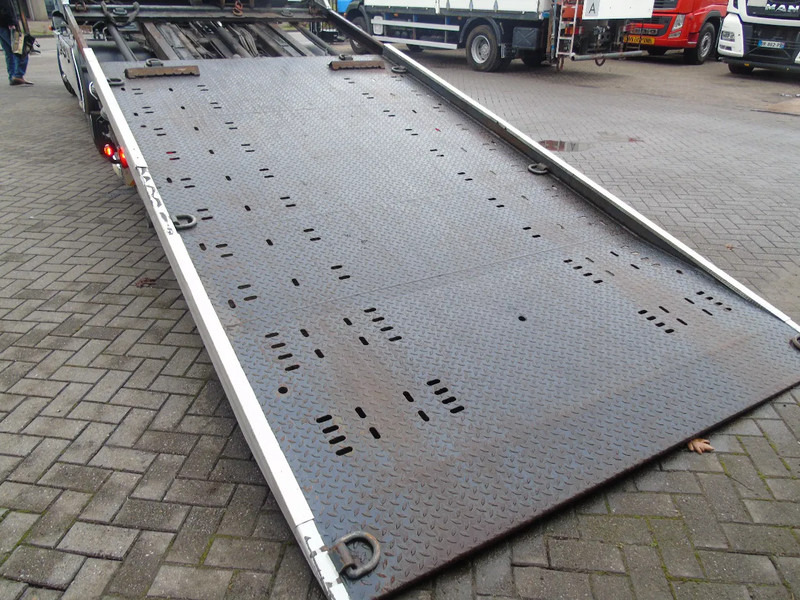 Iveco Eurocargo 140E25 + FULL SYSTEM + TOWING - Camion porte-voitures: photos 4 Iveco Eurocargo 140E25 + FULL SYSTEM + TOWING - Camion porte-voitures: photos 4
