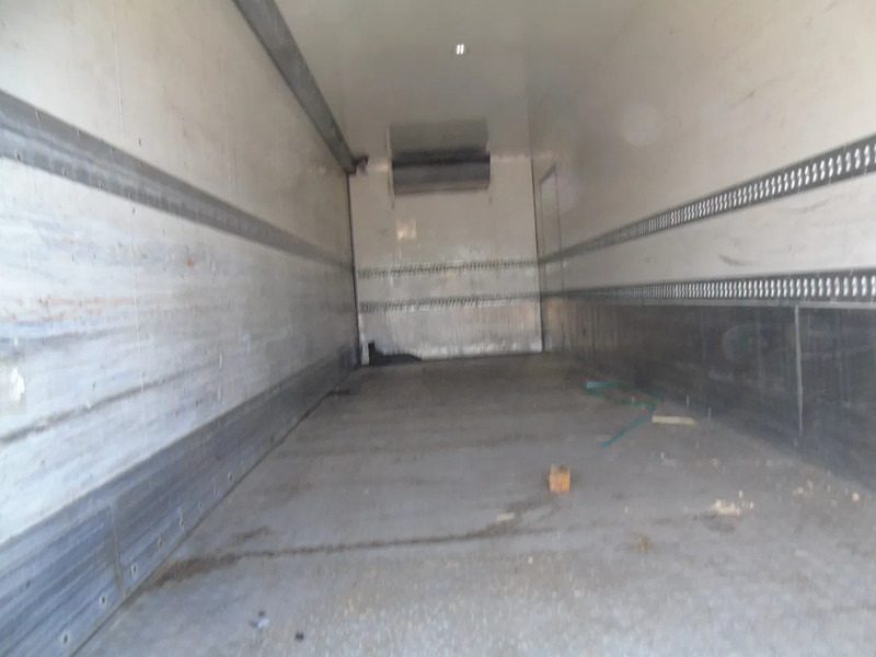 Iveco Stralis 360 + THERMO KING T600R + EURO 6 + 3T LIFT - Camion frigorifique: photos 5 Iveco Stralis 360 + THERMO KING T600R + EURO 6 + 3T LIFT - Camion frigorifique: photos 5