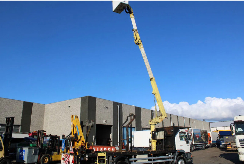 MAN 14.224 + EURO 2 + PTO + CRANE EFFER 95 - Camion grue: photos 5 MAN 14.224 + EURO 2 + PTO + CRANE EFFER 95 - Camion grue: photos 5