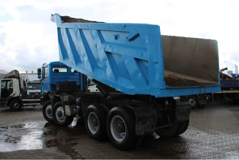MAN 50 .414 + 8X4 + SPRING SPRING + MANUAL - Camion benne: photos 4 MAN 50 .414 + 8X4 + SPRING SPRING + MANUAL - Camion benne: photos 4