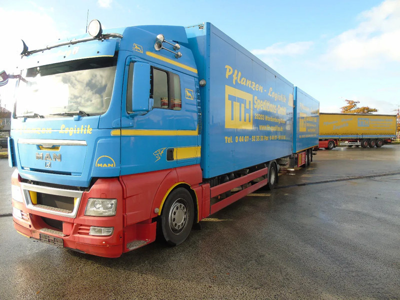 MAN TGA 18.400 + combi + lift + euro 5 + 2.70 - Camion fourgon: photos 2 MAN TGA 18.400 + combi + lift + euro 5 + 2.70 - Camion fourgon: photos 2