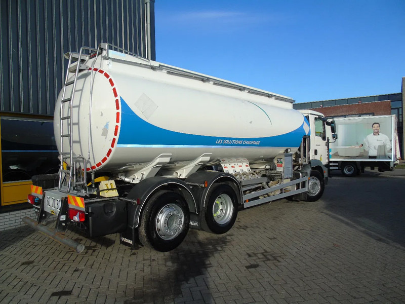 MAN TGM 26.340 + 19.000 LITER + 4COMP + 6X2 + MANUAL - Camion citerne: photos 4 MAN TGM 26.340 + 19.000 LITER + 4COMP + 6X2 + MANUAL - Camion citerne: photos 4