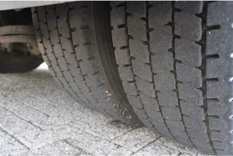 Camion frigorifique Scania G 440 + 6x2 + carrier + euro 5 + lift: photos 10