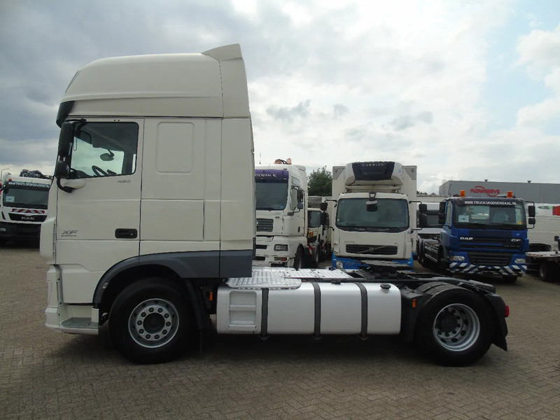 DAF XF 460 + euro 6 - Tracteur routier: photos 4 DAF XF 460 + euro 6 - Tracteur routier: photos 4