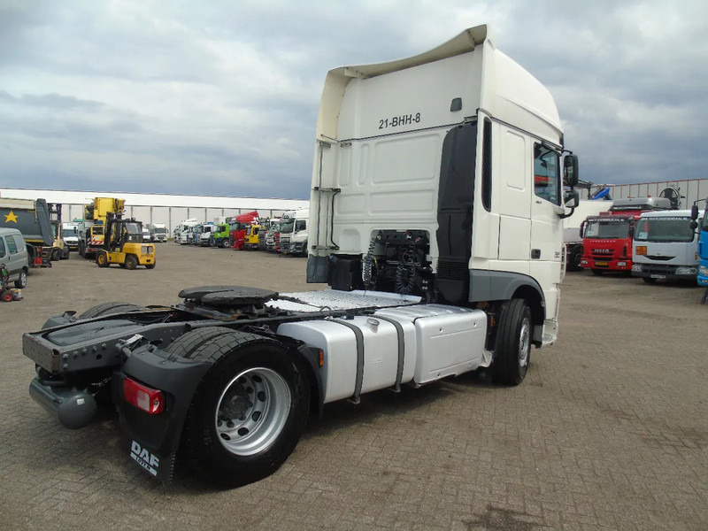 DAF XF 460 + euro 6 - Tracteur routier: photos 3 DAF XF 460 + euro 6 - Tracteur routier: photos 3