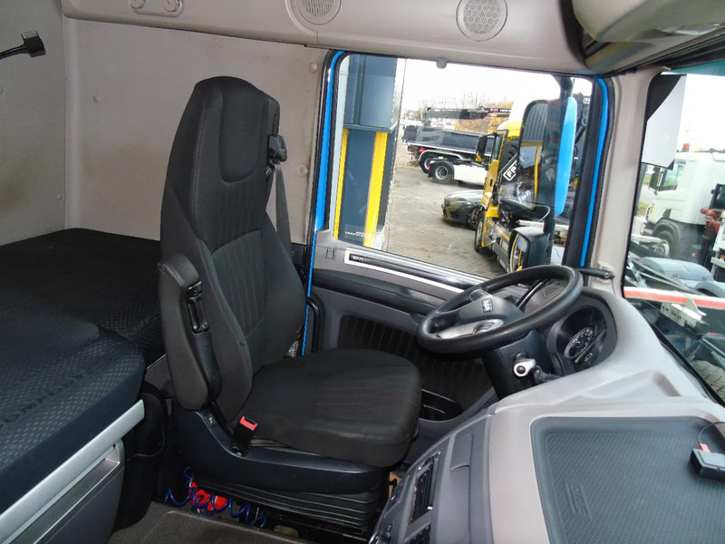 DAF XF 480 + SSC + SPOILER - Tracteur routier: photos 5 DAF XF 480 + SSC + SPOILER - Tracteur routier: photos 5