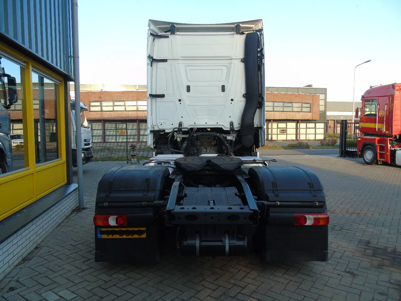 Mercedes-Benz Actros 1942 + EURO 6 - Tracteur routier: photos 5 Mercedes-Benz Actros 1942 + EURO 6 - Tracteur routier: photos 5