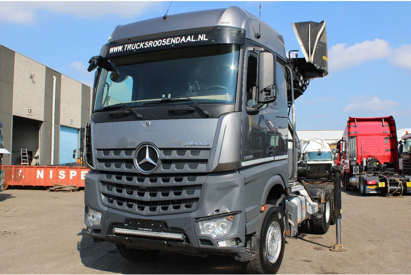 Mercedes-Benz Arocs 2858 + PALFINGER Z15 (2022) + 6X4 + FOREST/WOOD/METAL EDITION - Tracteur routier: photos 4 Mercedes-Benz Arocs 2858 + PALFINGER Z15 (2022) + 6X4 + FOREST/WOOD/METAL EDITION - Tracteur routier: photos 4