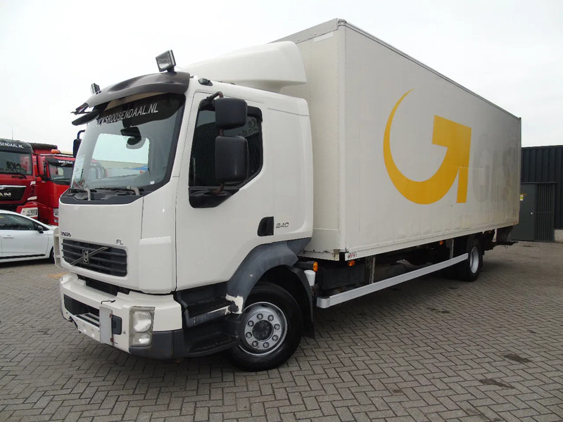 Volvo FL 240 + 12t + lift - Camion fourgon: photos 2 Volvo FL 240 + 12t + lift - Camion fourgon: photos 2