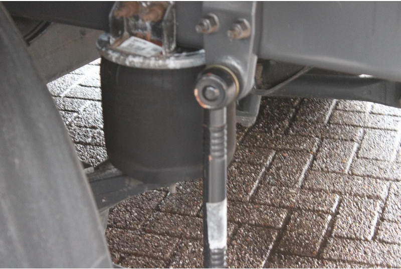 Camion frigorifique Volvo FMX 370 + EURO 5 + CARRIER + meat + 6x2 + atp: photos 14 Camion frigorifique Volvo FMX 370 + EURO 5 + CARRIER + meat + 6x2 + atp: photos 14