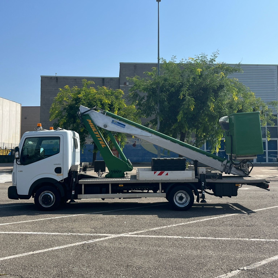 Renault Maxity - Camion: photos 2 Renault Maxity - Camion: photos 2