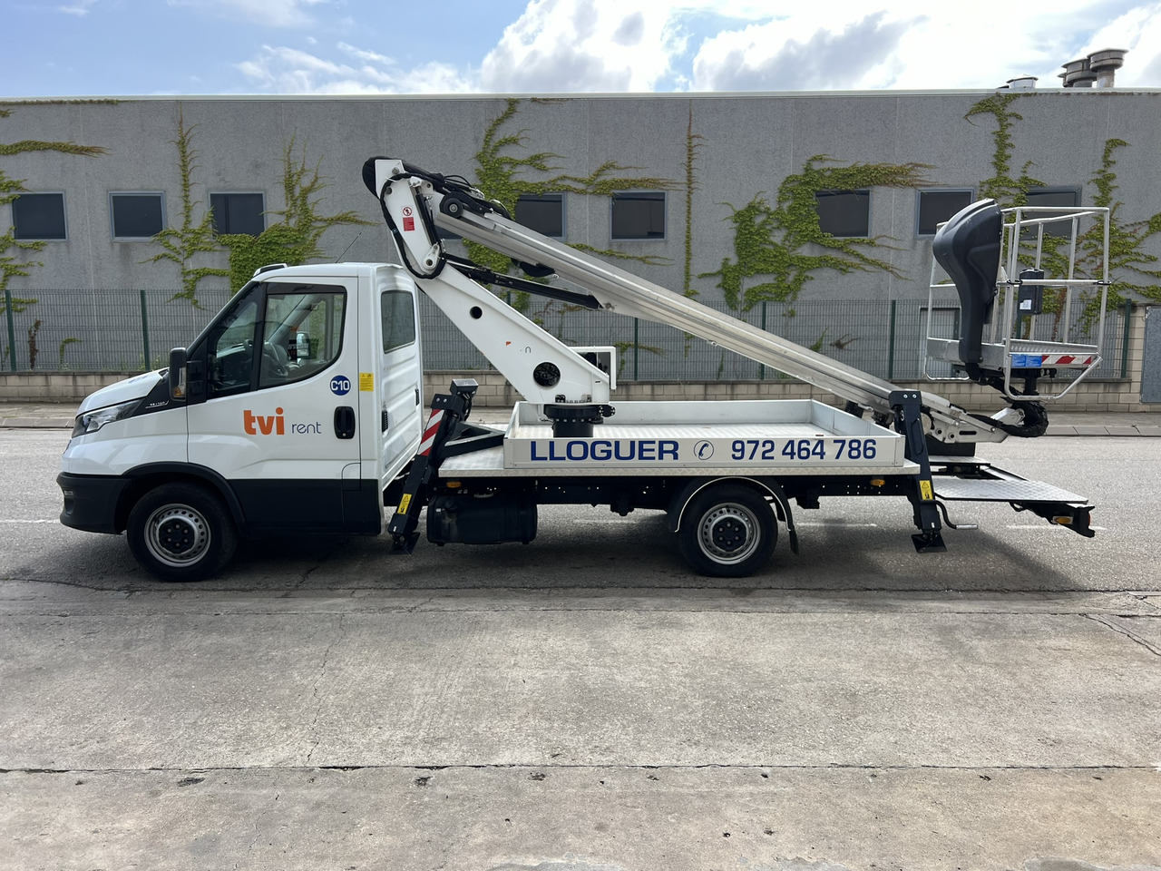 Iveco Daily + Oil&Steel Scorpion 1812 Smart Iveco Daily + Oil&Steel Scorpion 1812 Smart - Camion avec nacelle: photos 5 Iveco Daily + Oil&Steel Scorpion 1812 Smart Iveco Daily + Oil&Steel Scorpion 1812 Smart - Camion avec nacelle: photos 5