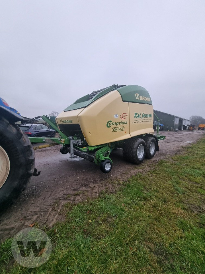 Krone Comprima CV 150 XC - Presse à balles rondes: photos 1 Krone Comprima CV 150 XC - Presse à balles rondes: photos 1