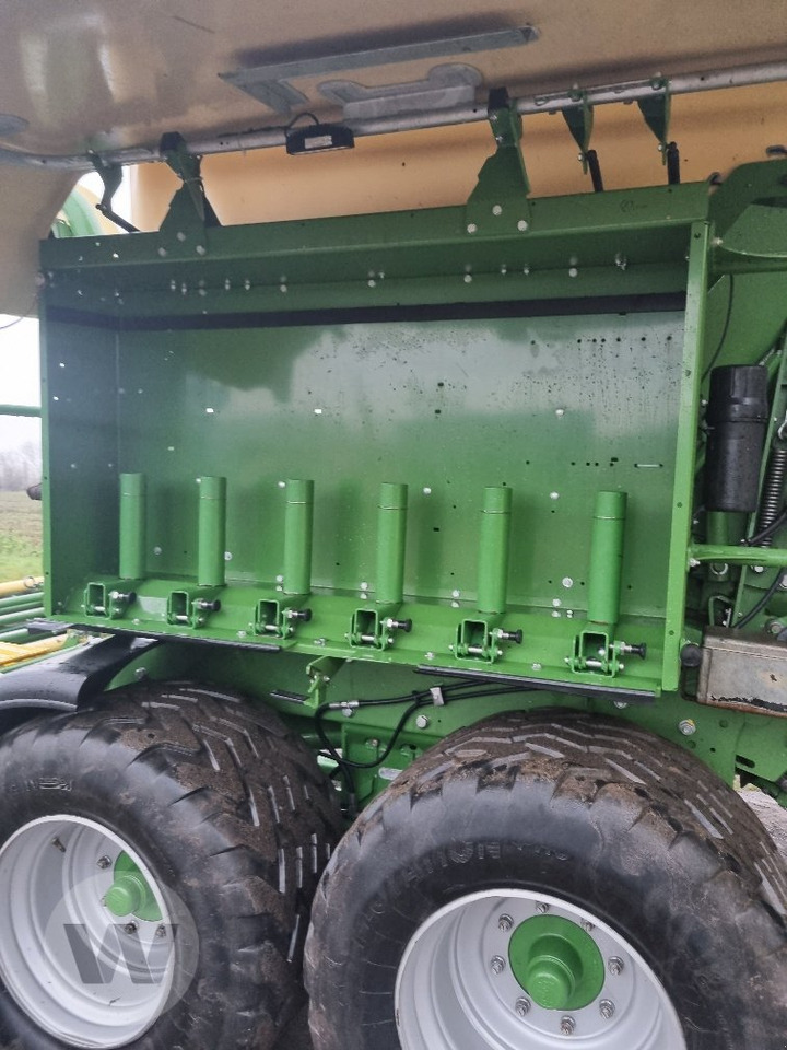 Presse à balles rondes Krone Comprima CV 150 XC: photos 11