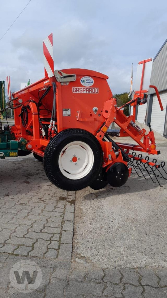 Maschio Nina 30 - Semoir: photos 3 Maschio Nina 30 - Semoir: photos 3