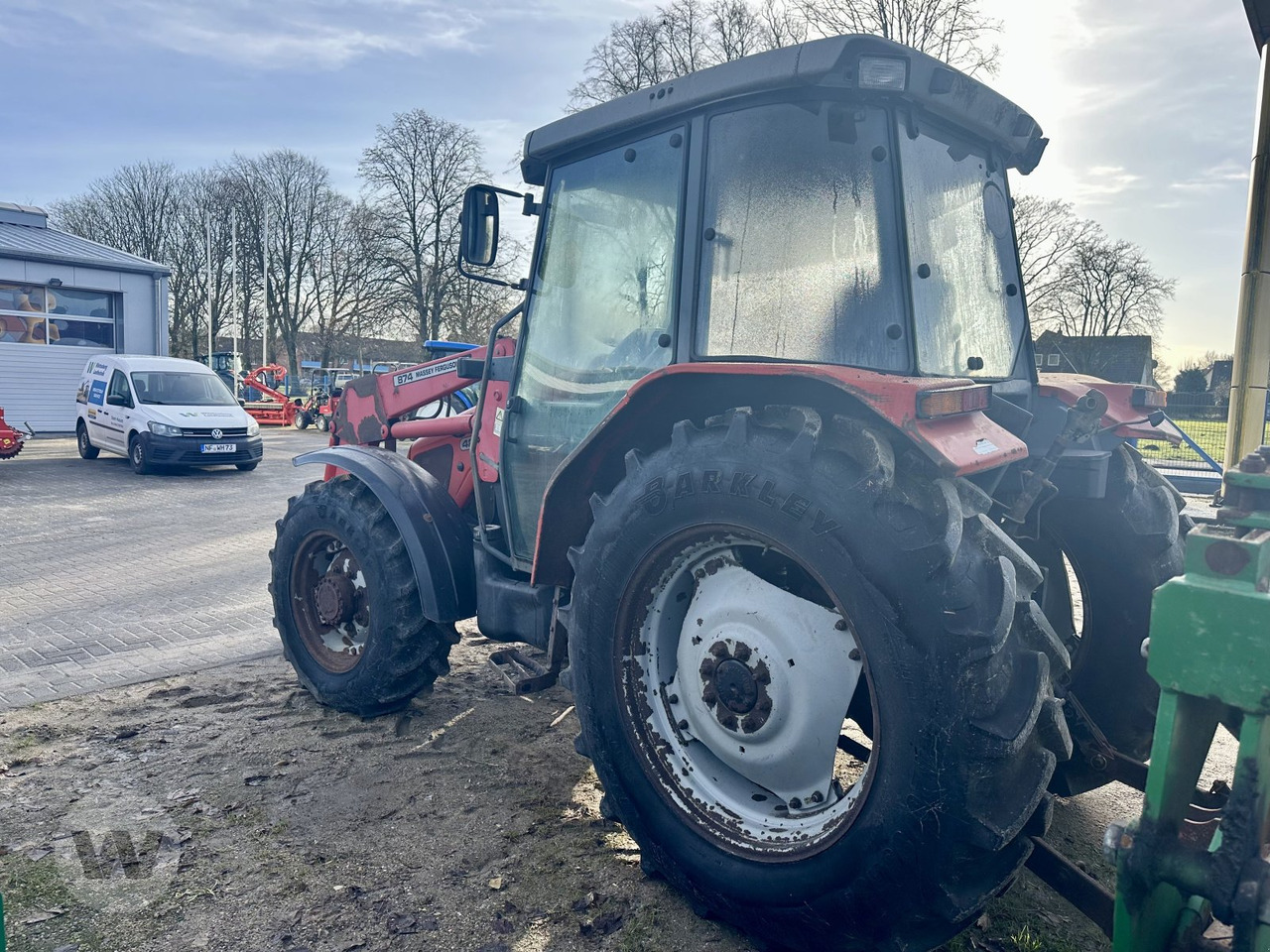 Massey Ferguson 4235 - Tracteur agricole: photos 4 Massey Ferguson 4235 - Tracteur agricole: photos 4