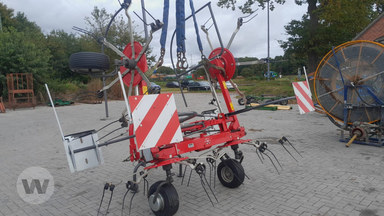 Massey Ferguson TD 524 DN - Faneuse: photos 4 Massey Ferguson TD 524 DN - Faneuse: photos 4