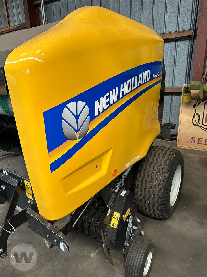 New Holland BR 120 - Presse à balles rondes: photos 2 New Holland BR 120 - Presse à balles rondes: photos 2