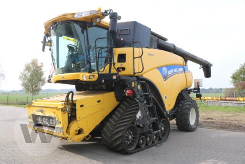 New Holland CR 9090 SCR - Moissonneuse-batteuse: photos 1 New Holland CR 9090 SCR - Moissonneuse-batteuse: photos 1