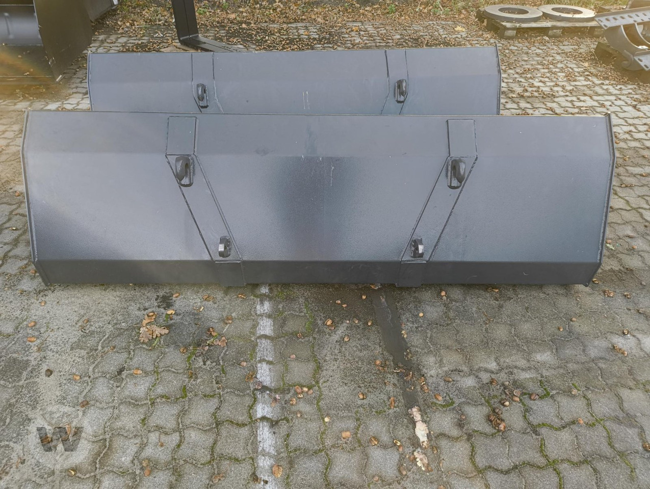 Schaufel - Godet pour chargeur: photos 1 Schaufel - Godet pour chargeur: photos 1