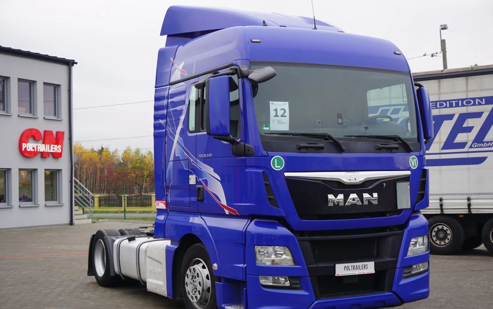 MAN 2 szt. Low-Deck i Standard TGX 18.440 - Tracteur routier: photos 1 MAN 2 szt. Low-Deck i Standard TGX 18.440 - Tracteur routier: photos 1