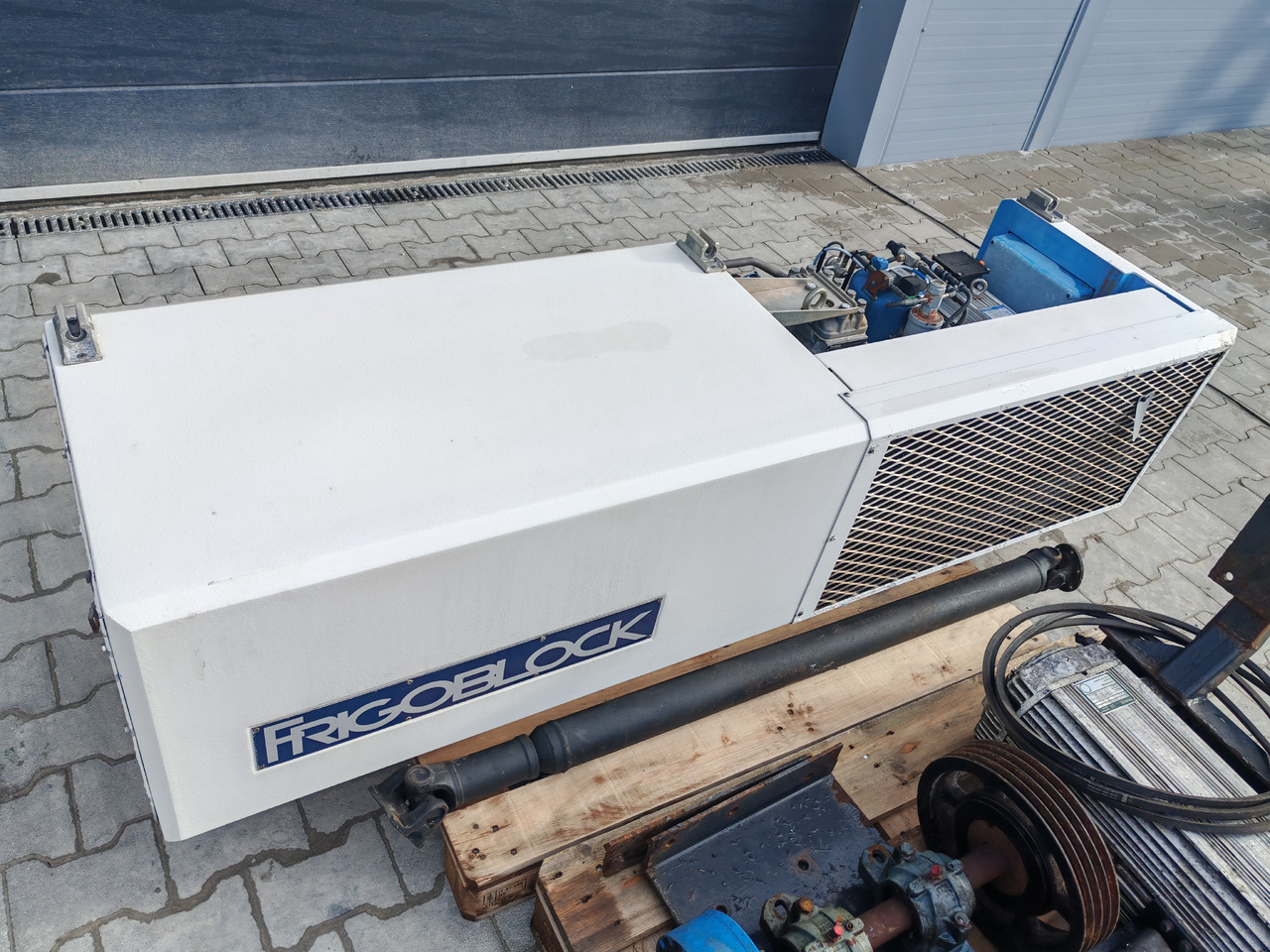 Système de refroidissement FRIGOBLOCK FK13 / G24 V03K516 / DP132-150/4 / COMPLETE SET: photos 9 Système de refroidissement FRIGOBLOCK FK13 / G24 V03K516 / DP132-150/4 / COMPLETE SET: photos 9