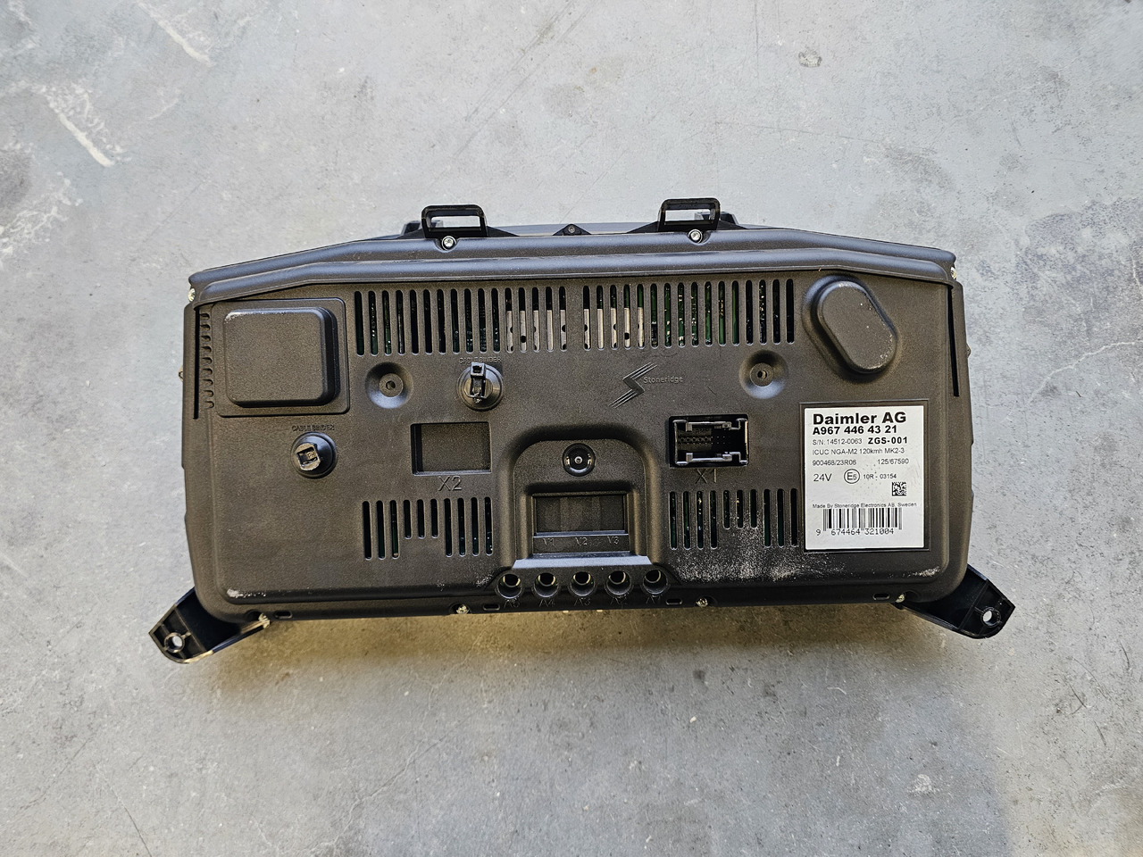 MERCEDES-BENZ ATEGO EURO 6 / DASHBOARD COUNTER / A9674464321 ZGS-001 - Pièces de rechange: photos 3 MERCEDES-BENZ ATEGO EURO 6 / DASHBOARD COUNTER / A9674464321 ZGS-001 - Pièces de rechange: photos 3